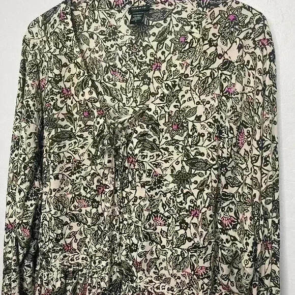 Torrid Multi Color Paisley Challis Lace Up Babydoll Blouse 4 4X 26 - Picture 3 of 7